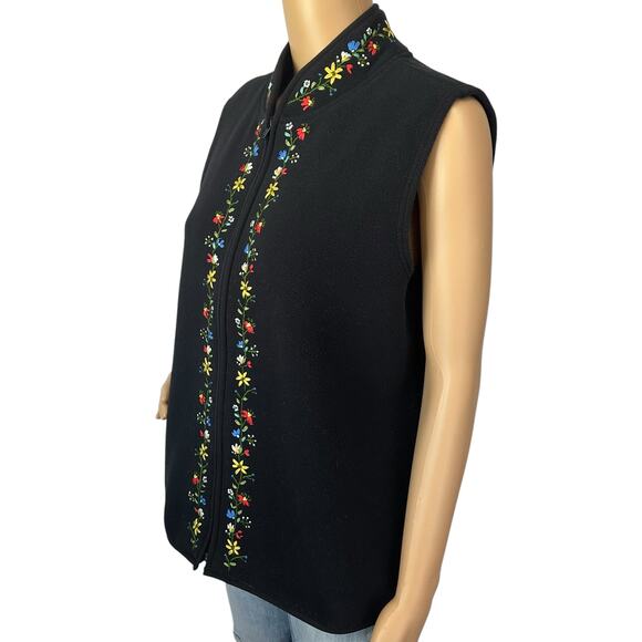 2/$15 Talbots Floral Embroidered Fleece Vest Black Zip Up Sleeveless Size M - Picture 4 of 10